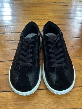 ECCO Soft Zero Women's Leather Sneaker